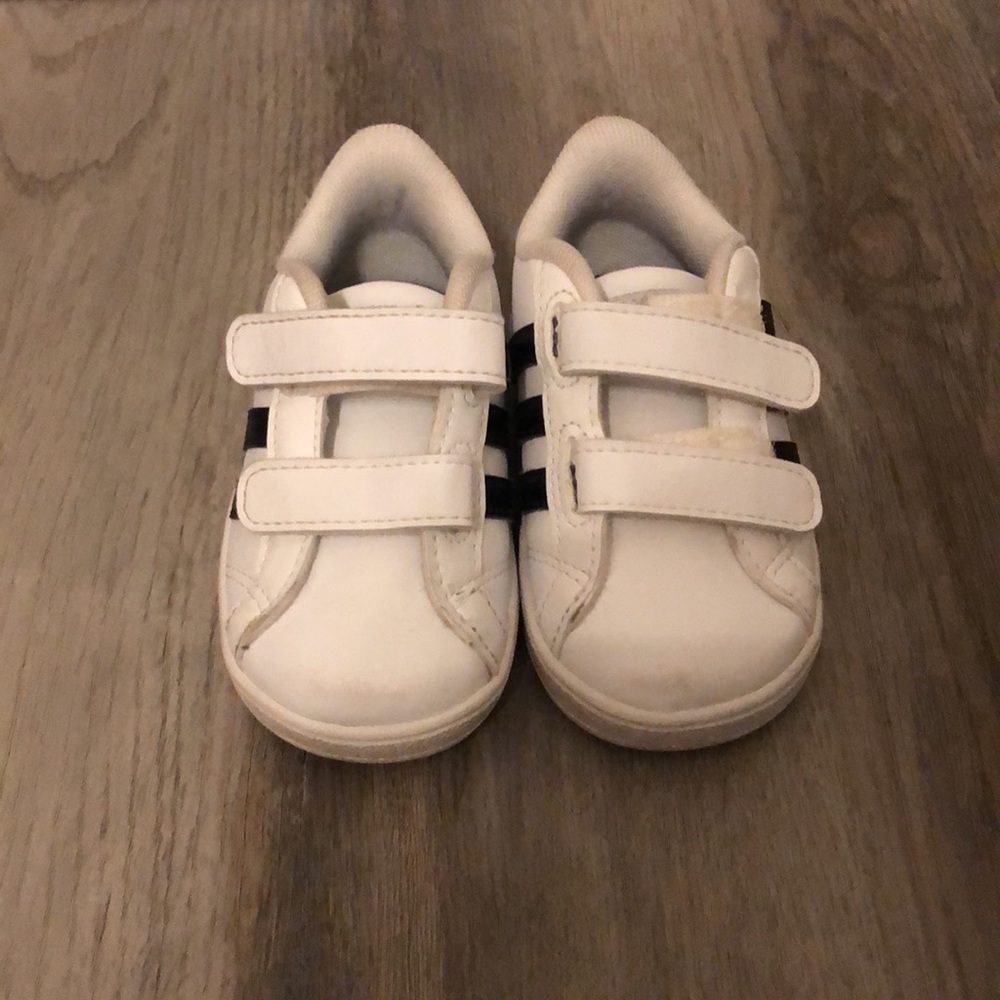 Adidas Velcro size 5 - Picture 3 of 3